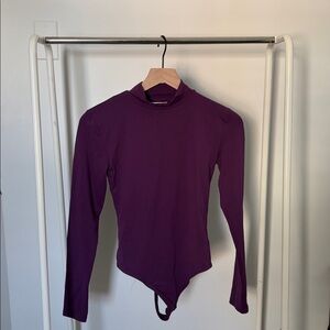Aritzia Babaton Deep Purple Long Sleeve Contour Bodysuit